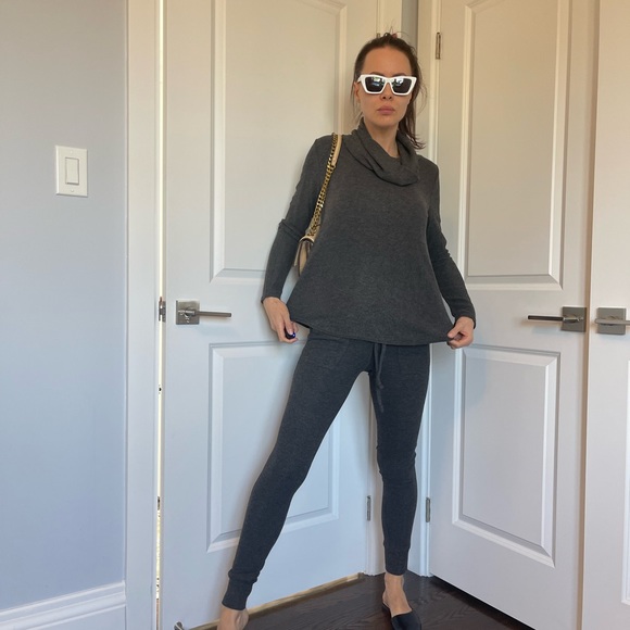 two piece jogger set - Picture 2 of 15